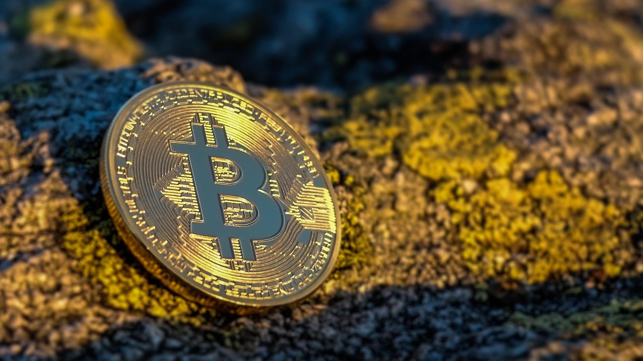Meme币RFC逆势市值破一亿美元！KOL分享交易该币种的心路历程
